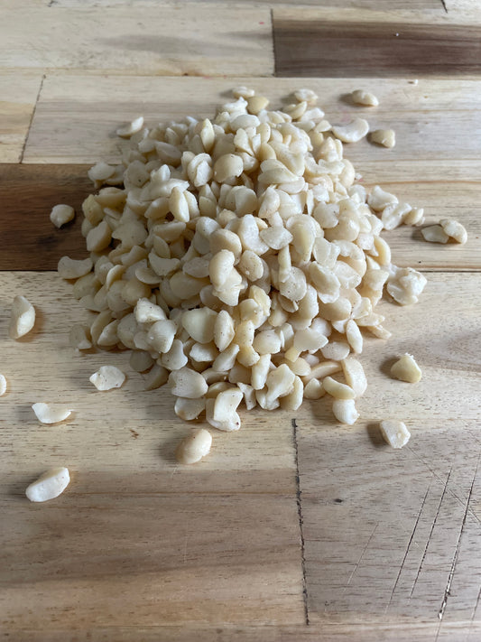 1KG Kitchen Ready  Macadamia Pieces for all your cooking needs